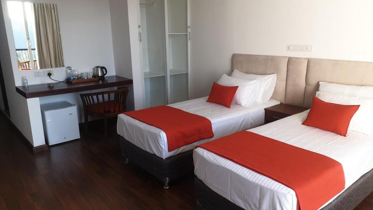 The Mountbatten Hotel كاندي المظهر الخارجي الصورة